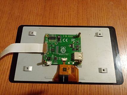 Raspberry Pi Display V1.1 auf Montageplatte