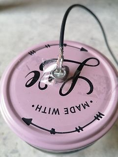 Drahtverbindung auf einem Deckel