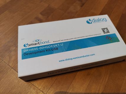 Verpackung eines Dialog Semiconductor Development Kits