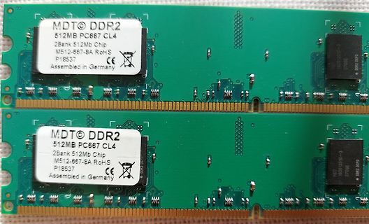 Zwei MDT DDR2 RAM-Module