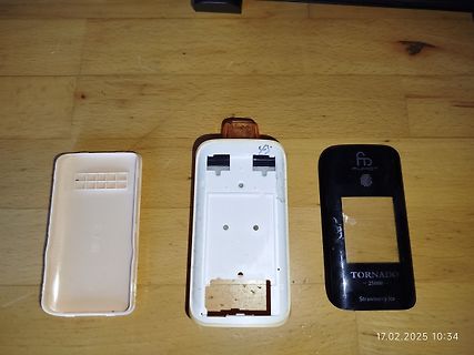 Zerlegtes Gehäuse einer E-Zigarette