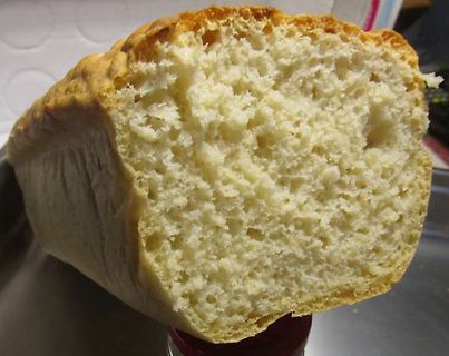 Aufgeschnittenes Brot