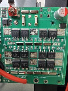 Leiterplatte eines Batteriemanagementsystems oder Ladegeräts
