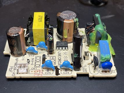 Bestückte Leiterplatte eines Schaltnetzteils