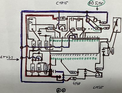 Handgezeichneter Schaltplan mit Bauteilbeschriftungen