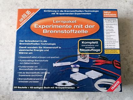 Verpackung eines Lernpakets für Brennstoffzellen-Experimente