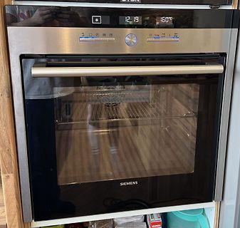 Siemens Einbaubackofen mit Display