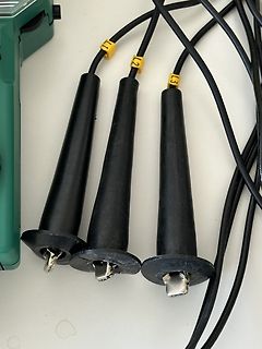 Messleitungen eines Oszilloskops