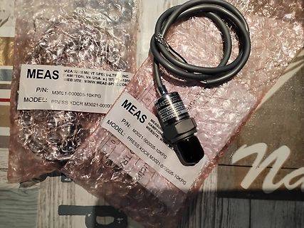 Drucksensor mit Kabel und Etikett