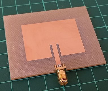 Patch-Antenne auf Leiterplatte mit SMA-Stecker