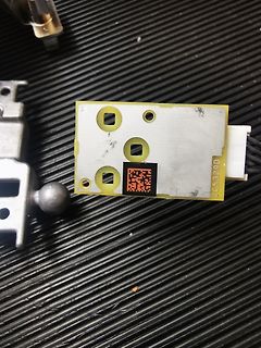 Leiterplatte mit QR-Code und Steckverbinder