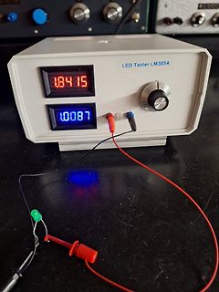 LED Tester LM385A mit Messwerten