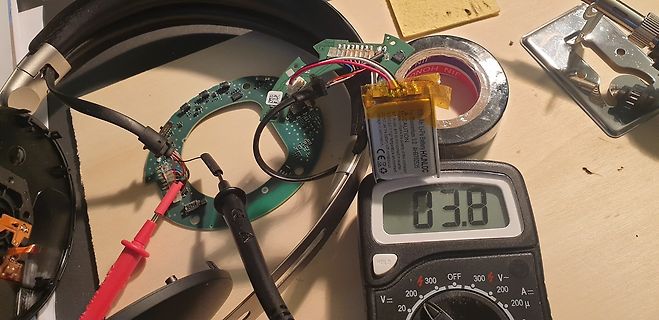 Messung einer Akku-Spannung mit Multimeter