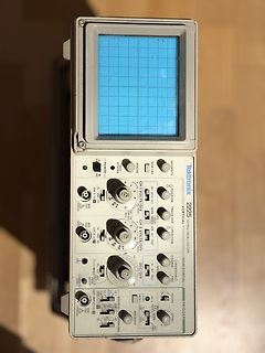 Tektronix 2225 Analog-Oszilloskop