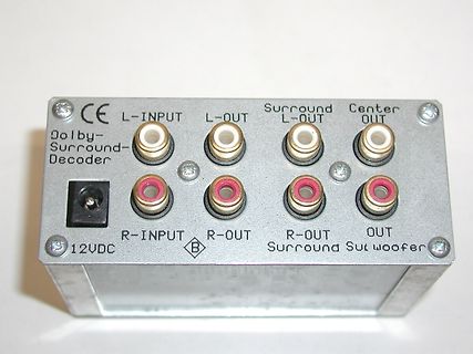 Dolby-Surround-Decoder mit Cinch-Anschlüssen