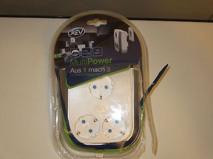 Verpackung einer Mehrfachsteckdose zur Wandbefestigung