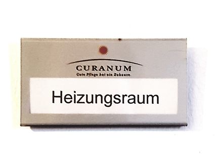 Schild mit der Aufschrift Heizungsraum