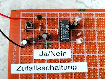 Zufallsschaltung auf Lochrasterplatine