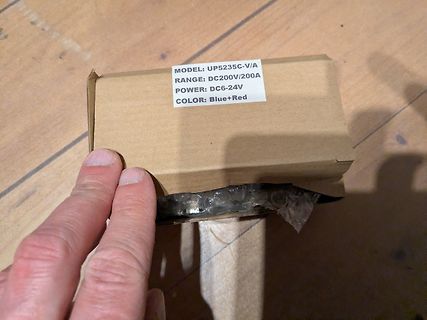 Verpackung eines DC-Leistungsmessgeräts