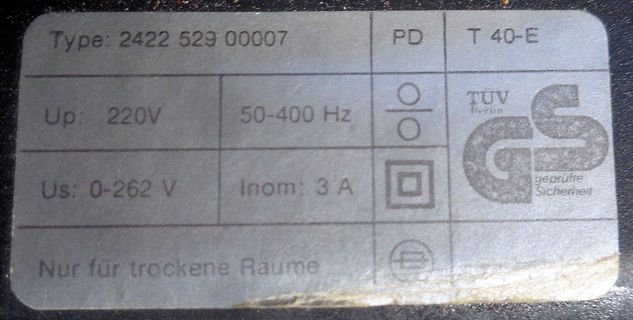 Typenschild eines Netzteils