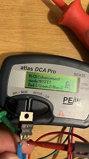 Atlas DCA Pro Messgerät mit MOSFET-Bauteil