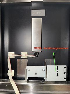 Annäherungssensor in einer Metallkonstruktion