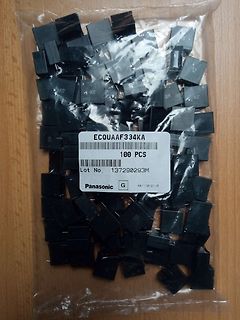 Beutel mit Panasonic Elektrolytkondensatoren