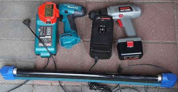 Akku-Ladegeräte und Akkuschrauber von Makita und Uniropa