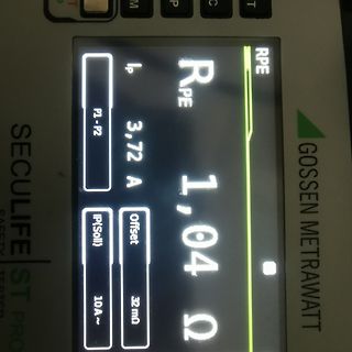 Display eines Gossen Metrawatt Messgeräts