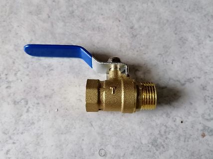 Messing-Kugelhahn mit blauem Hebel