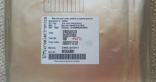 Etikett einer STM32 Mikrocontroller-Verpackung
