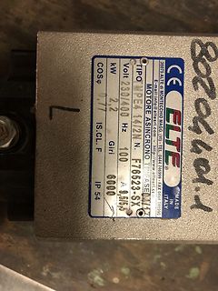 Typenschild eines Elektromotors