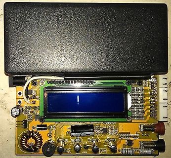 Leiterplatte mit LCD-Display und Gehäuse