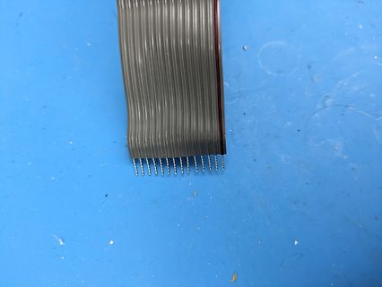 Flachbandkabel mit Pins