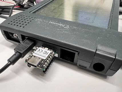 Seeed Studio Modul an Apple Newton angeschlossen