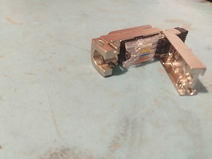 Metallgehäuse eines elektronischen Bauteils