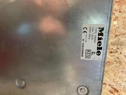 Typenschild eines Miele-Geräts