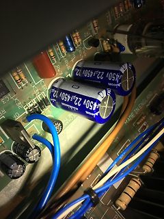 Elektrolytkondensatoren auf einer Leiterplatte