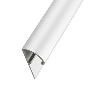 Aluminiumprofil mit U-Profil-Endstück