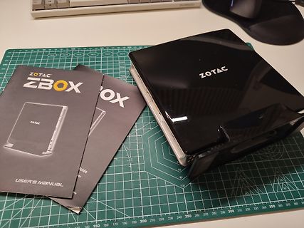 Zotac ZBox Mini-PC mit Benutzerhandbuch