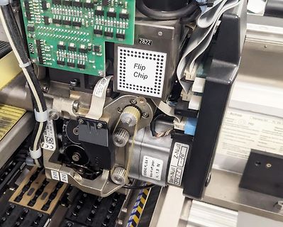 Detailaufnahme einer Bestückungsmaschine