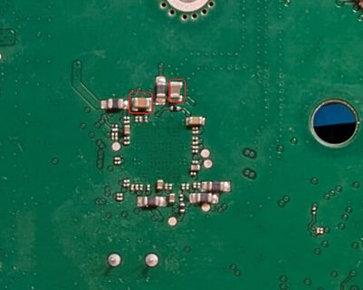 Nahaufnahme einer Leiterplatte mit SMD-Bauteilen