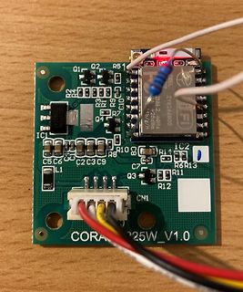 Bestückte grüne Leiterplatte mit ESP8266 Modul