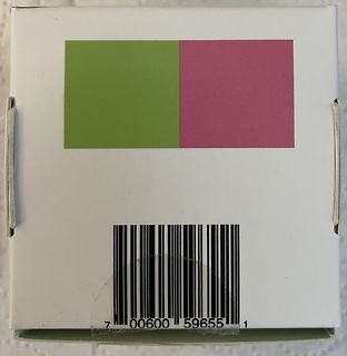 Verpackung mit Barcode und Farbflächen