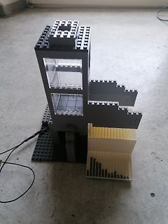 Lego-Modell eines Gebäudes