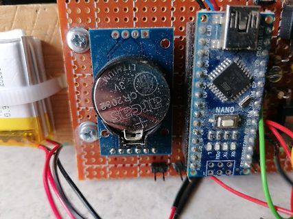 Arduino Nano und CR2032 Batterie auf Lochrasterplatine