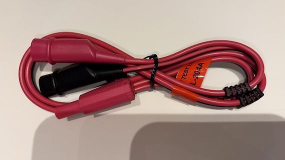 Rote Messkabel mit Bananensteckern