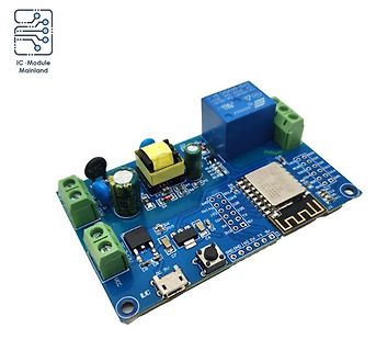 Elektronische Platine mit Relais und ESP8266 Modul