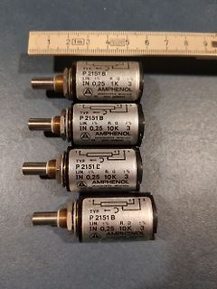 Vier Amphenol Potentiometer mit Linearantrieb