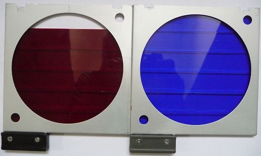 Rote und blaue Lichtfilter oder Sichtfenster